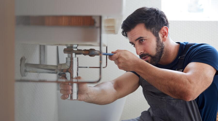 Garbage disposal repair in Pleasantville, OH